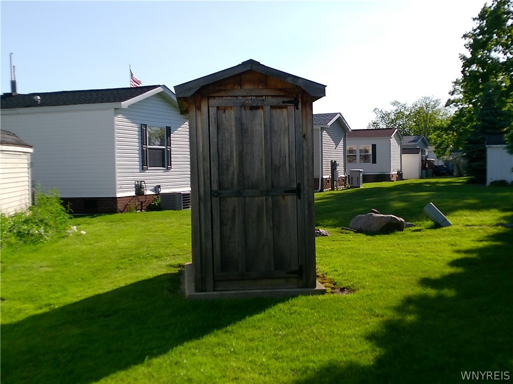 29 Xavier Road Clarence, NY 14031 - Photo 4 of 18 shed