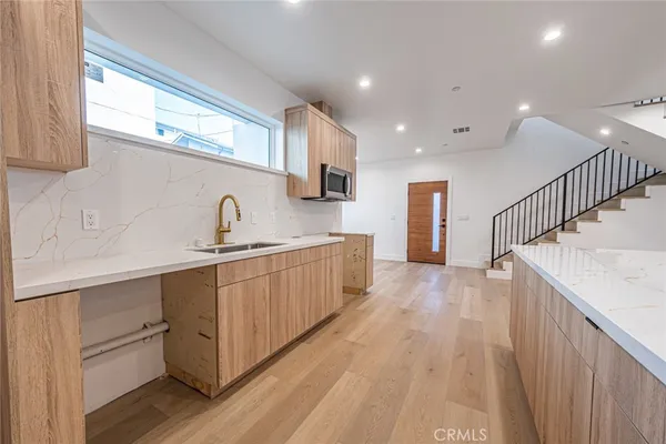 $4,108 | 242 North Dillon Street, Silver Lake, CA 90026