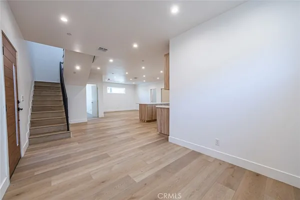 $4,108 | 242 North Dillon Street, Silver Lake, CA 90026