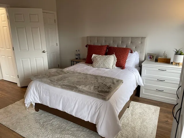 $2,100 | 21 Wingate Street, Unit 401, Haverhill, MA 01832