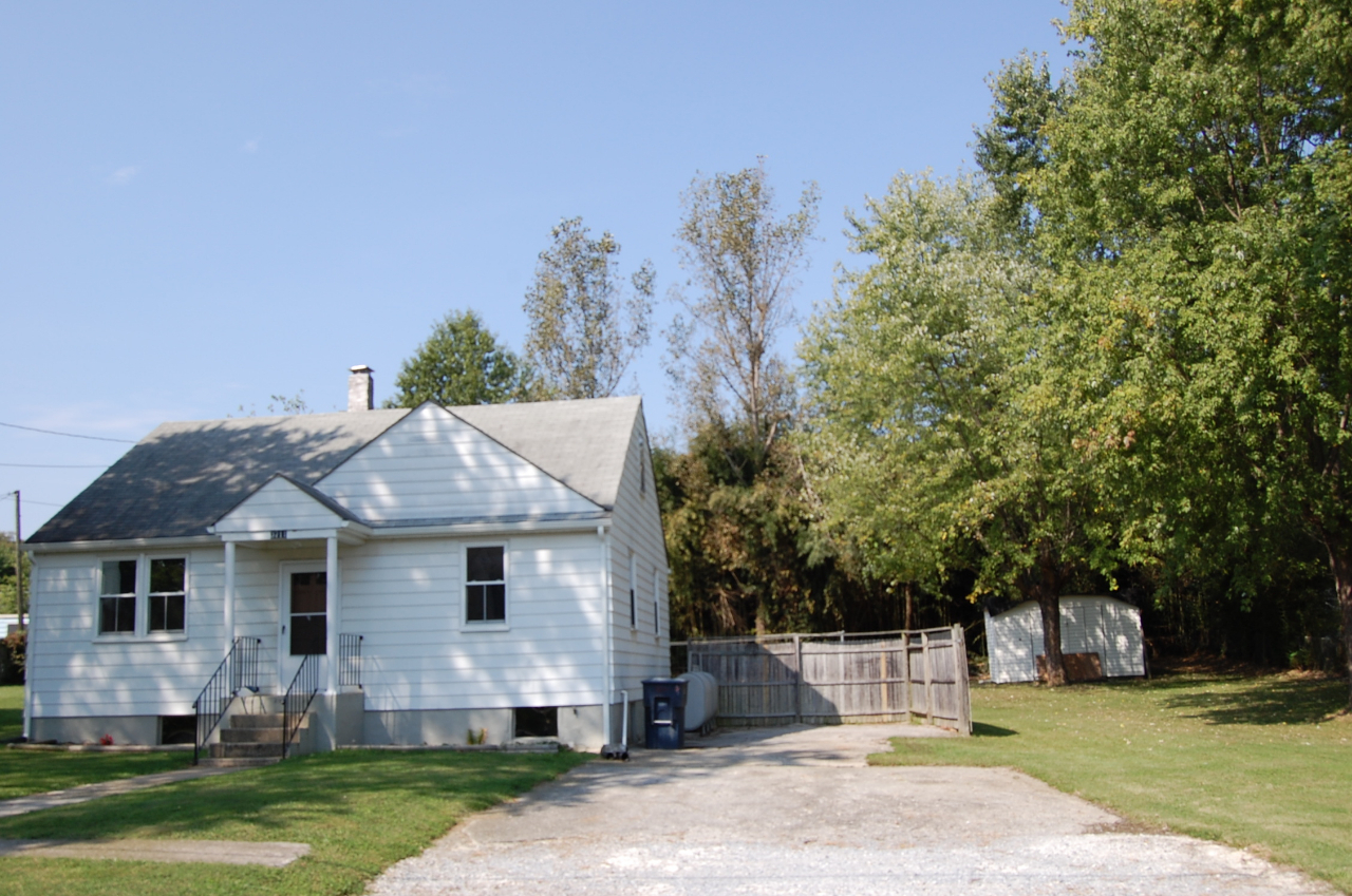 3711 Bear Road Southeast Roanoke, VA 24014 - Photo 10 of 10 DSC_0008