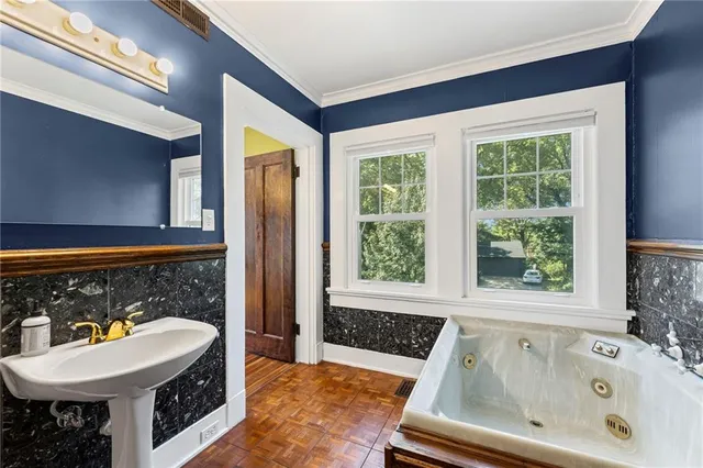 $839,900 | 3625 Locust Street, Kansas City, MO 64109