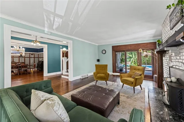 $839,900 | 3625 Locust Street, Kansas City, MO 64109