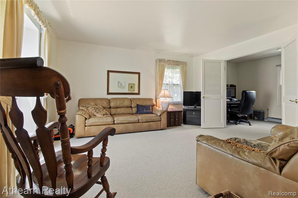 12427 Foley Road Fenton, MI 48430 - Photo 31 of 47