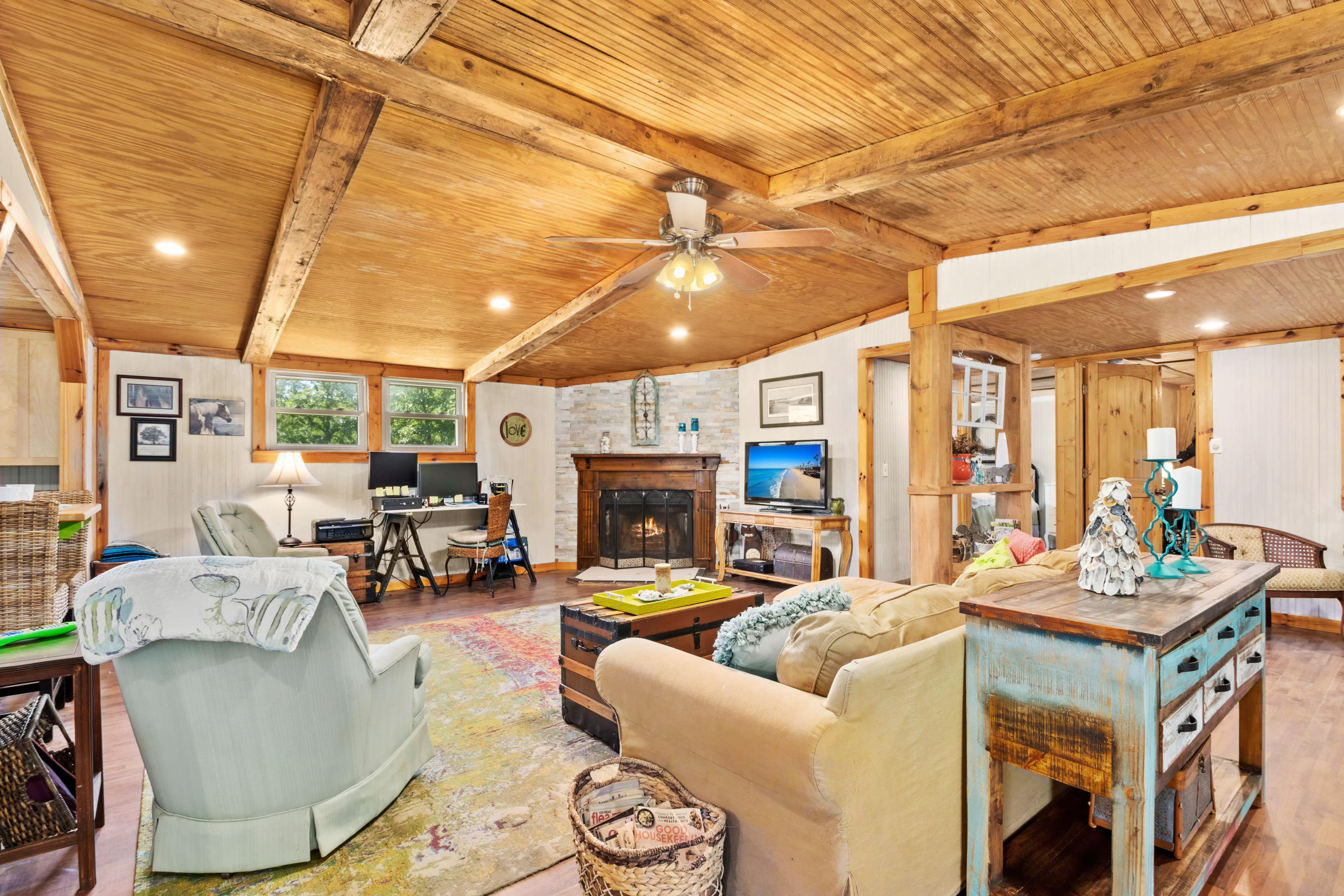 186 Cell Tower Road Salters, SC 29590 - Photo 11 of 35 Great Room