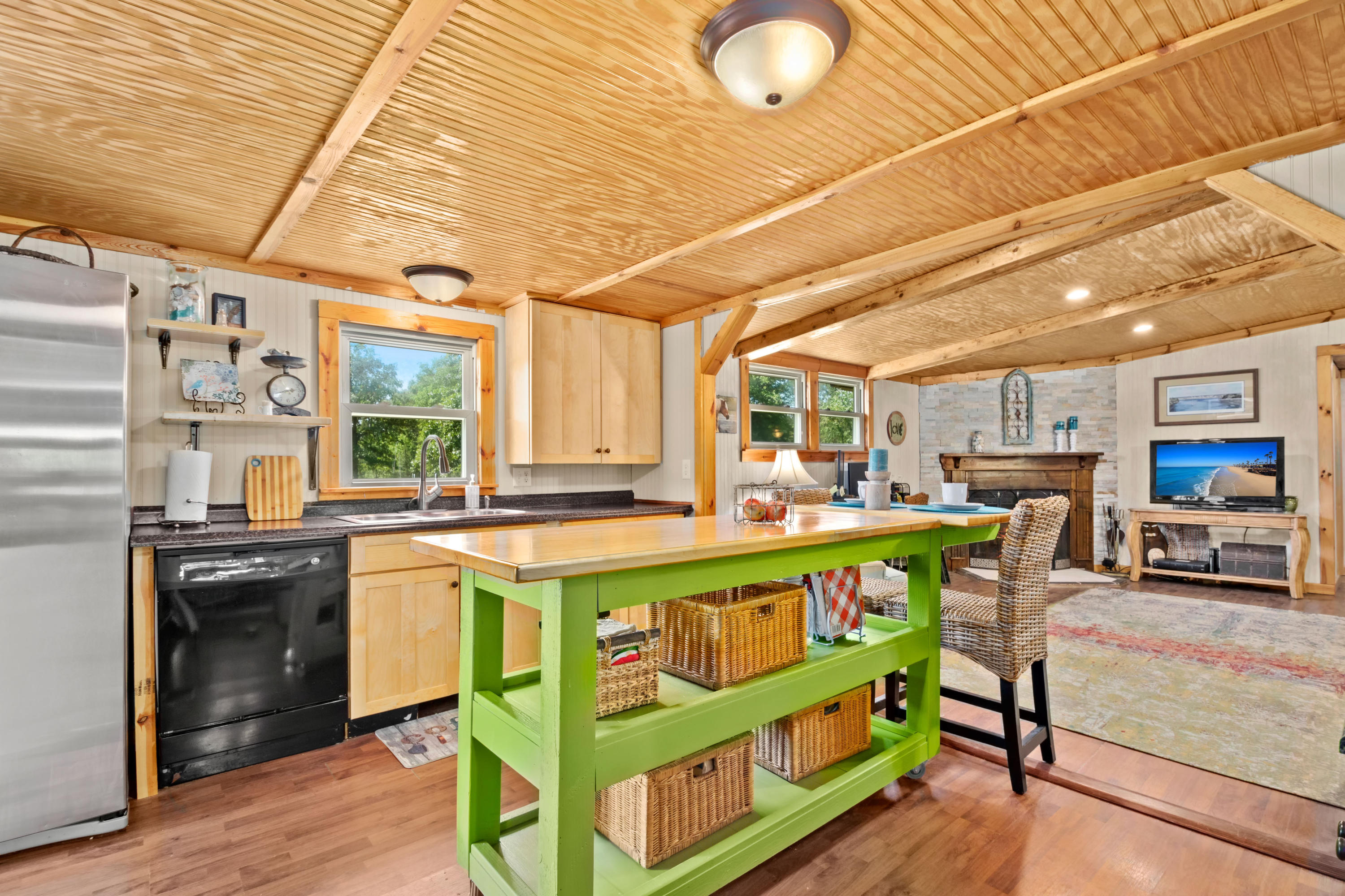 186 Cell Tower Road Salters, SC 29590 - Photo 16 of 35 Kitchen