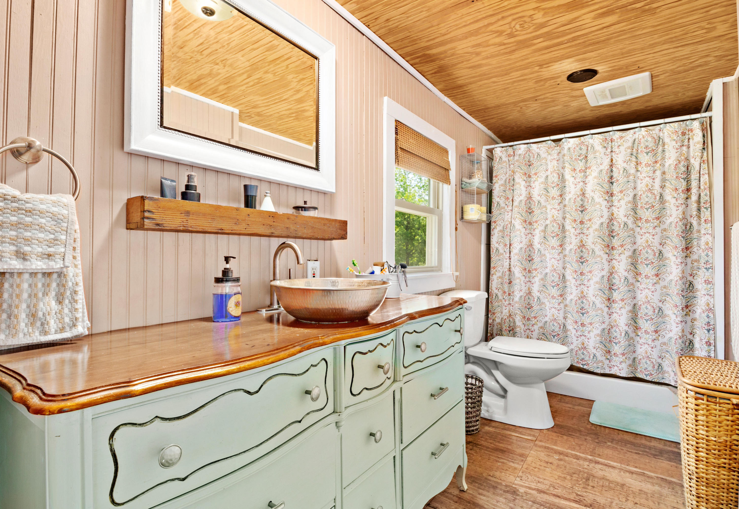186 Cell Tower Road Salters, SC 29590 - Photo 21 of 35 Master Bathroom
