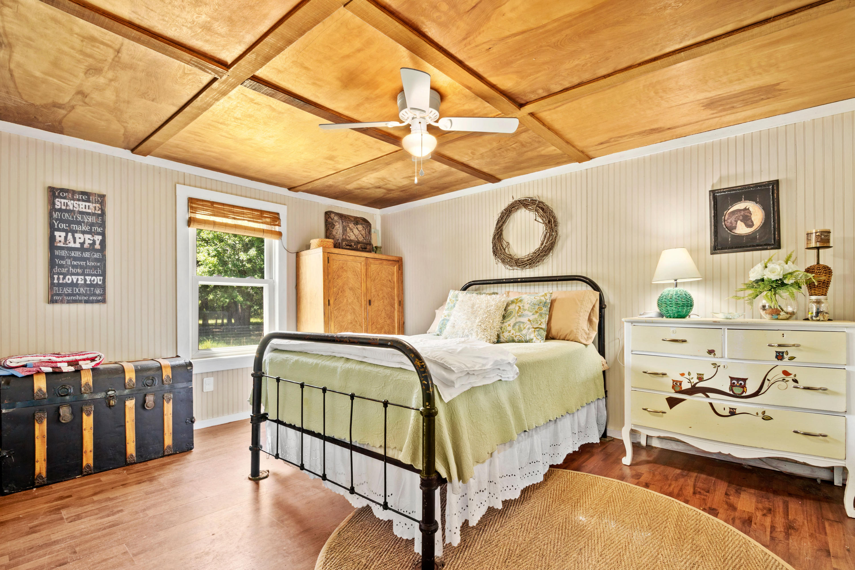 186 Cell Tower Road Salters, SC 29590 - Photo 22 of 35 Guest Room