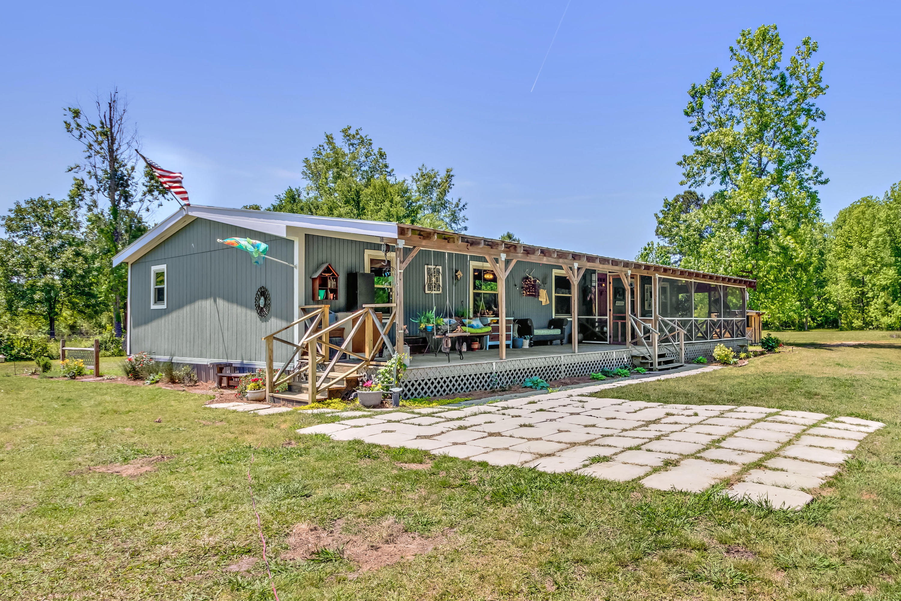 186 Cell Tower Road Salters, SC 29590 - Photo 6 of 35 Open & Enclosed Porch
