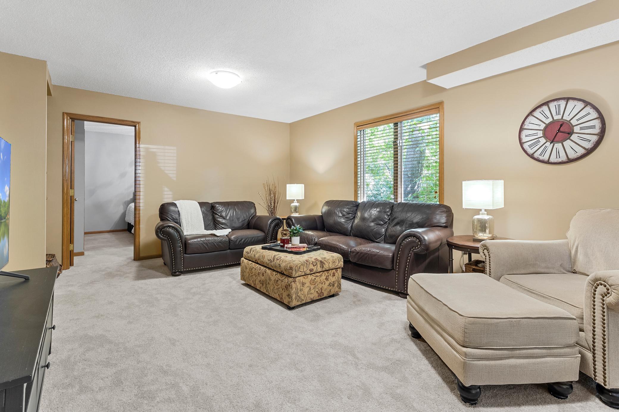 685 Stonewood Road Eagan, MN 55123 - Photo 32 of 44 Gallery Image 32