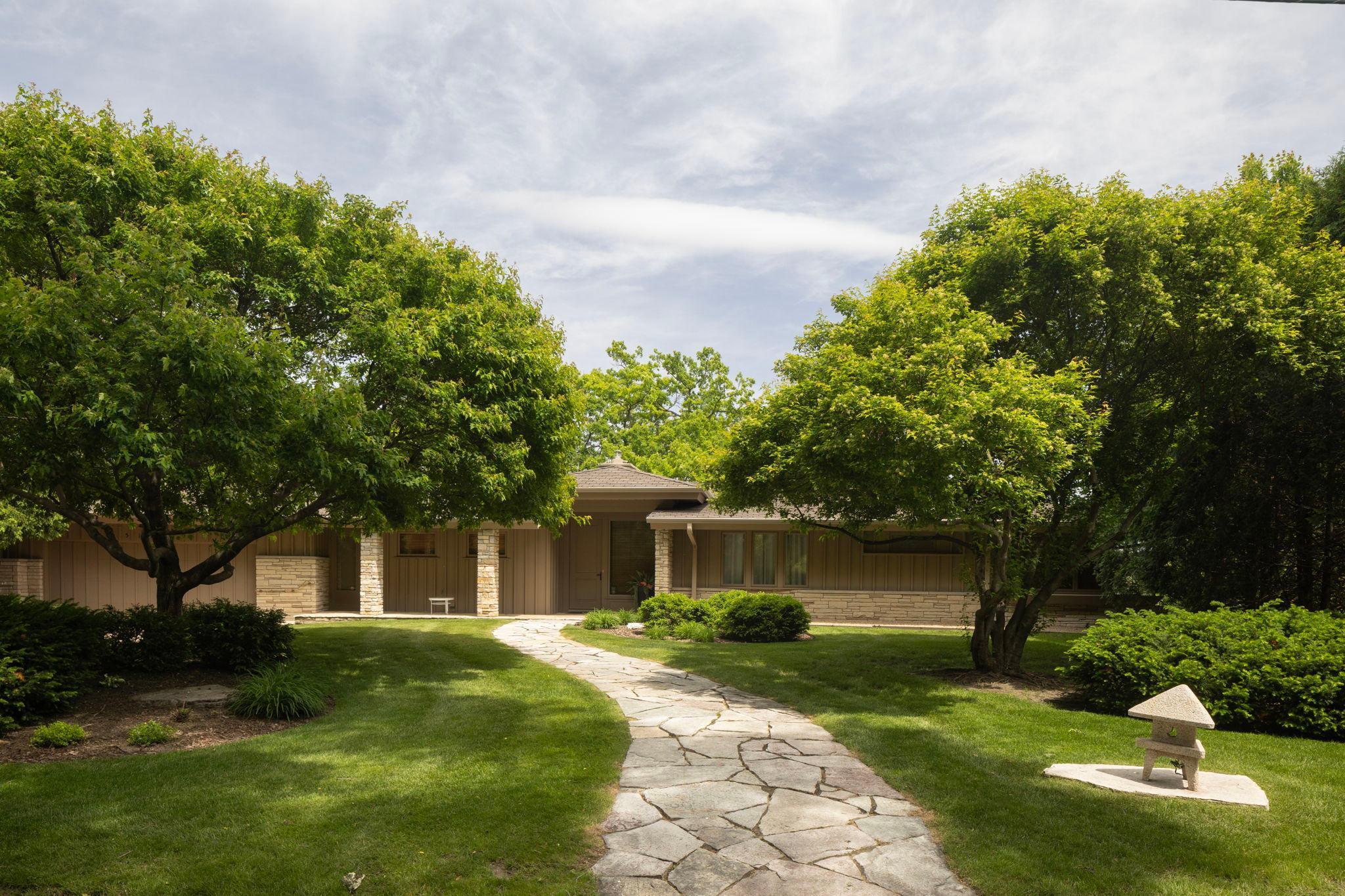 5121-5115 Lake Ridge Road Edina, MN 55436 - Photo 9 of 10