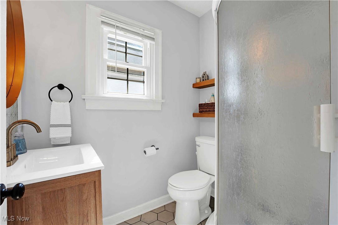 685 Ecton Road Akron, OH 44303 - Photo 17 of 34 Full Bathroom (1st Floor)