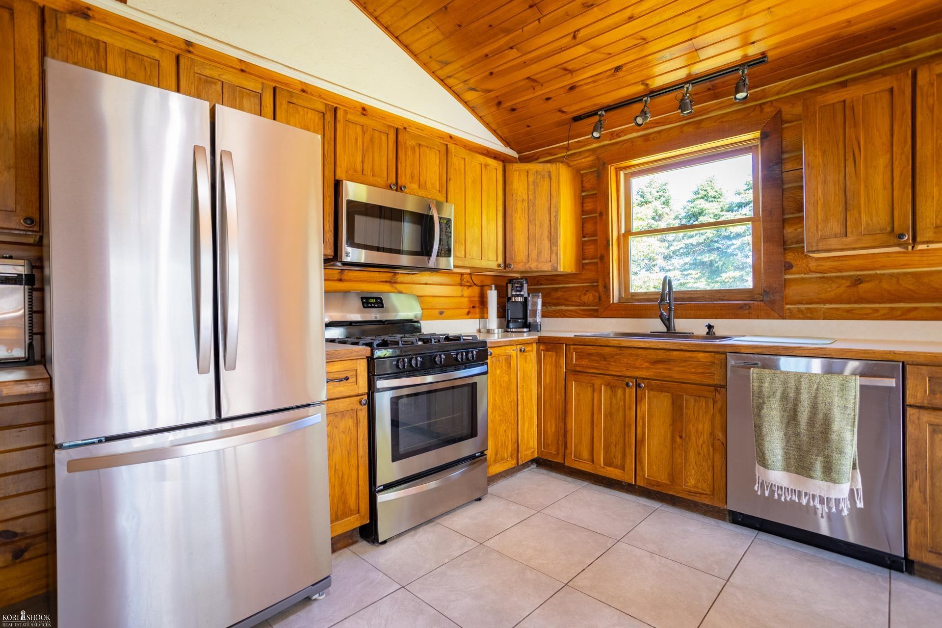 7366 Simpson Road Ovid, MI 48866 - Photo 4 of 31