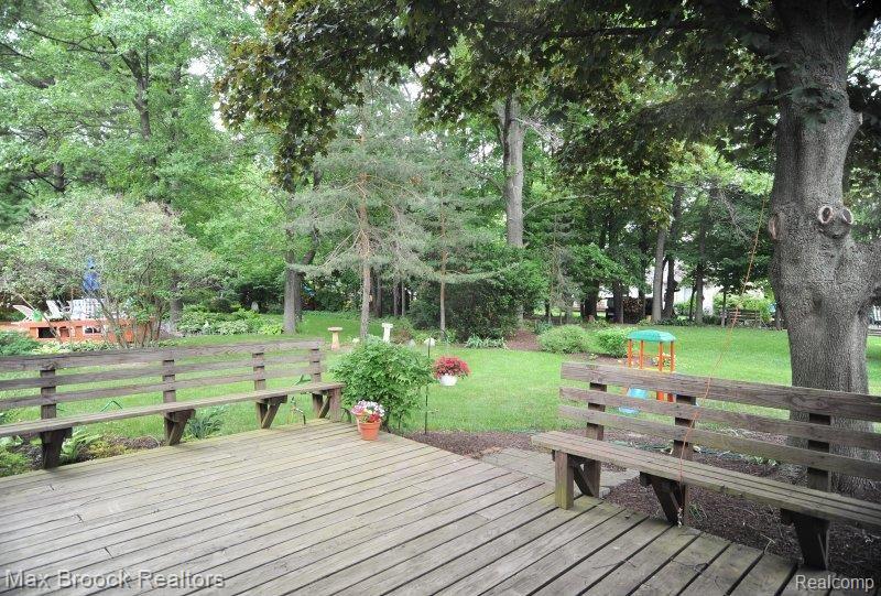 2451 Eaton Gate Road Lake Orion, MI 48360 - Photo 23 of 25 057DSC_0740 copy.jpg