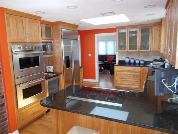 88 Locksley Road Lynnfield, MA 01940 - Photo 10 of 22 Gallery Image 10