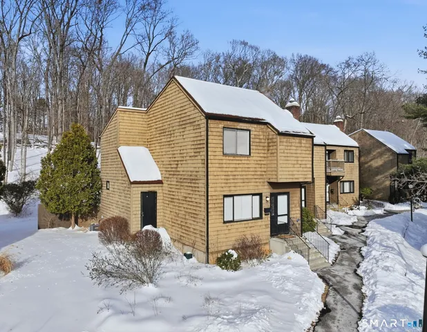 $339,000 | 66 Hampton Park, Unit 66, Branford, CT 06405