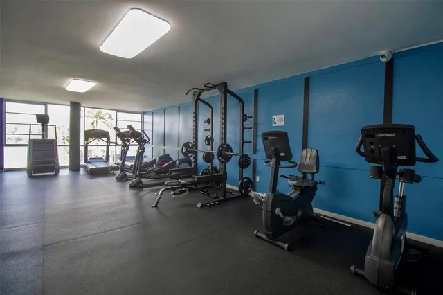 $3,400 | 877 Northeast 195th Street, Unit 222, Miami, FL 33179