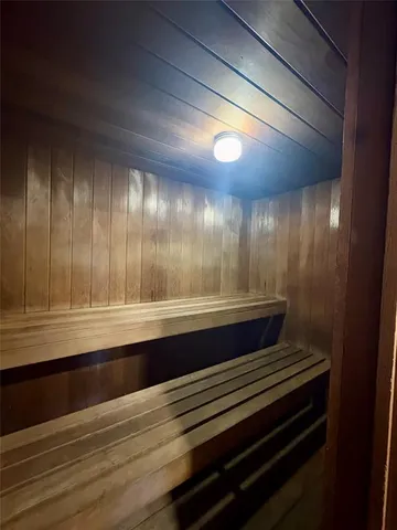 $3,400 | 877 Northeast 195th Street, Unit 222, Miami, FL 33179