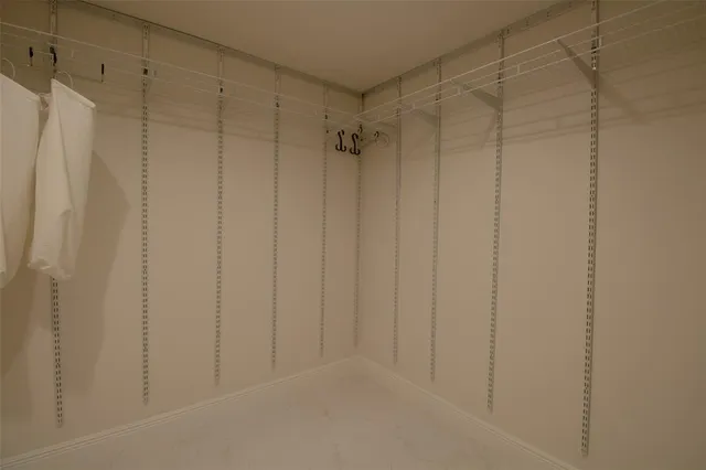 $3,400 | 877 Northeast 195th Street, Unit 222, Miami, FL 33179