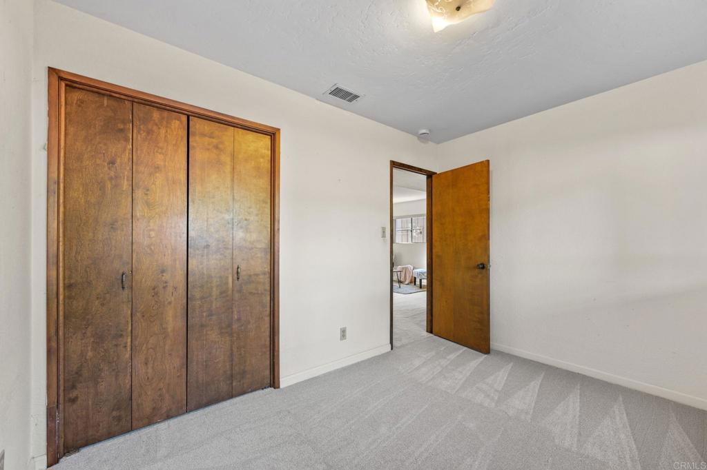 2034 Alessandro Trail Vista, CA 92084 - Photo 11 of 55