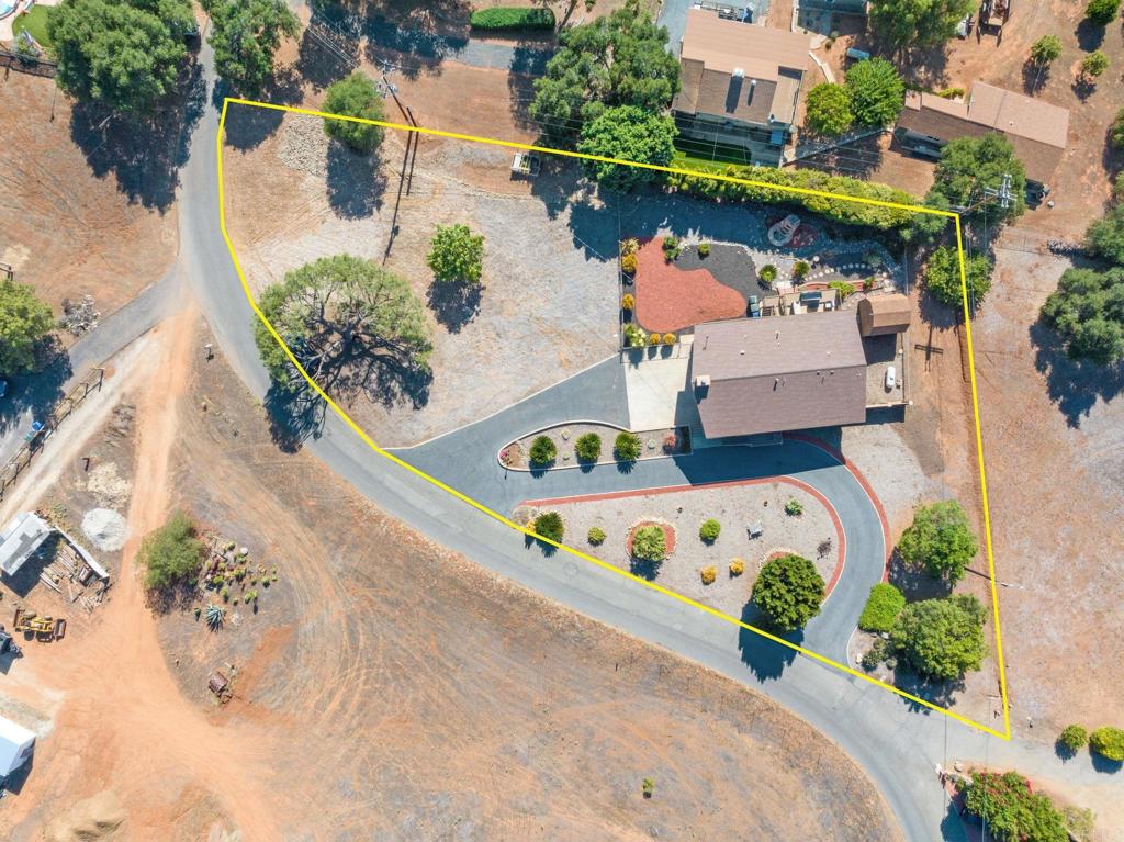 2034 Alessandro Trail Vista, CA 92084 - Photo 23 of 55