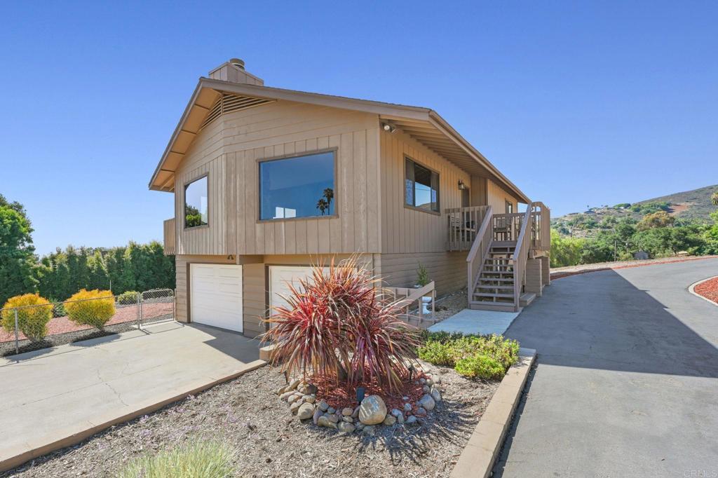 2034 Alessandro Trail Vista, CA 92084 - Photo 25 of 55