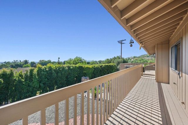 $949,000 | 2034 Alessandro Trail, Vista, CA 92084