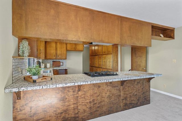 $949,000 | 2034 Alessandro Trail, Vista, CA 92084