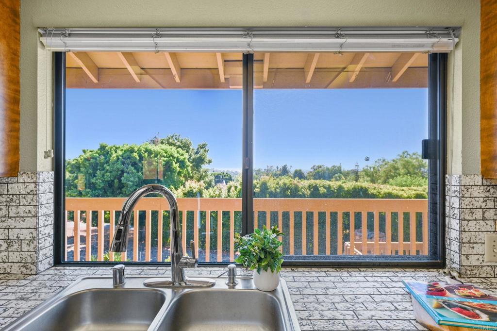 2034 Alessandro Trail Vista, CA 92084 - Photo 42 of 55