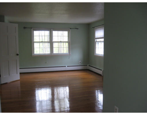 73 Turkey Hill Road Lunenburg, MA 01462 - Photo 7 of 9 Gallery Image 7