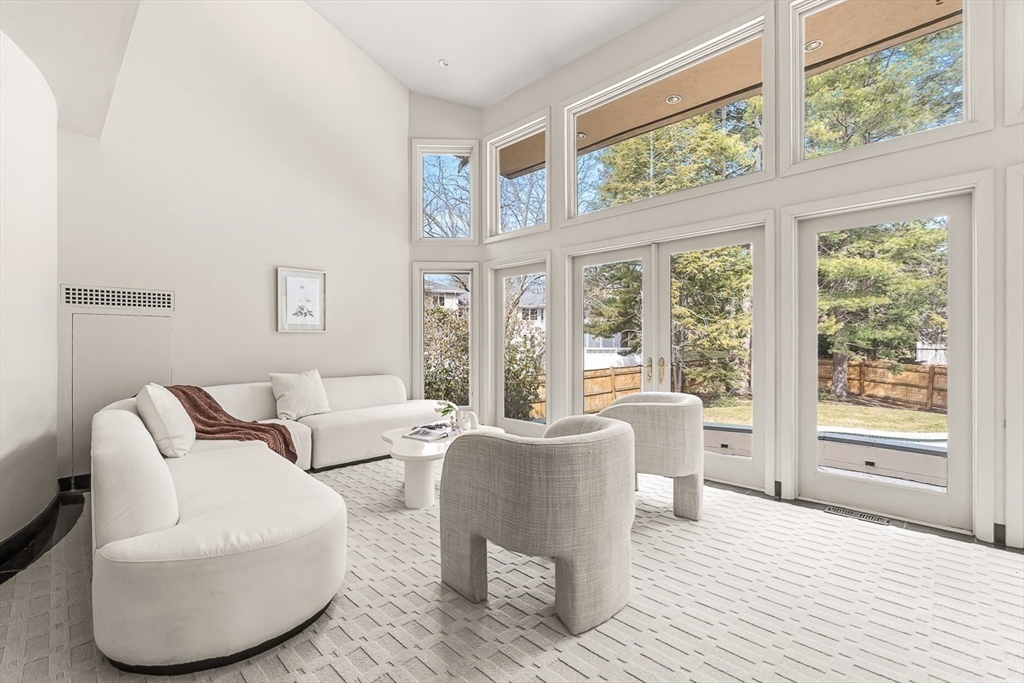 71 Farina Road Newton, MA 02459 - Photo 7 of 22