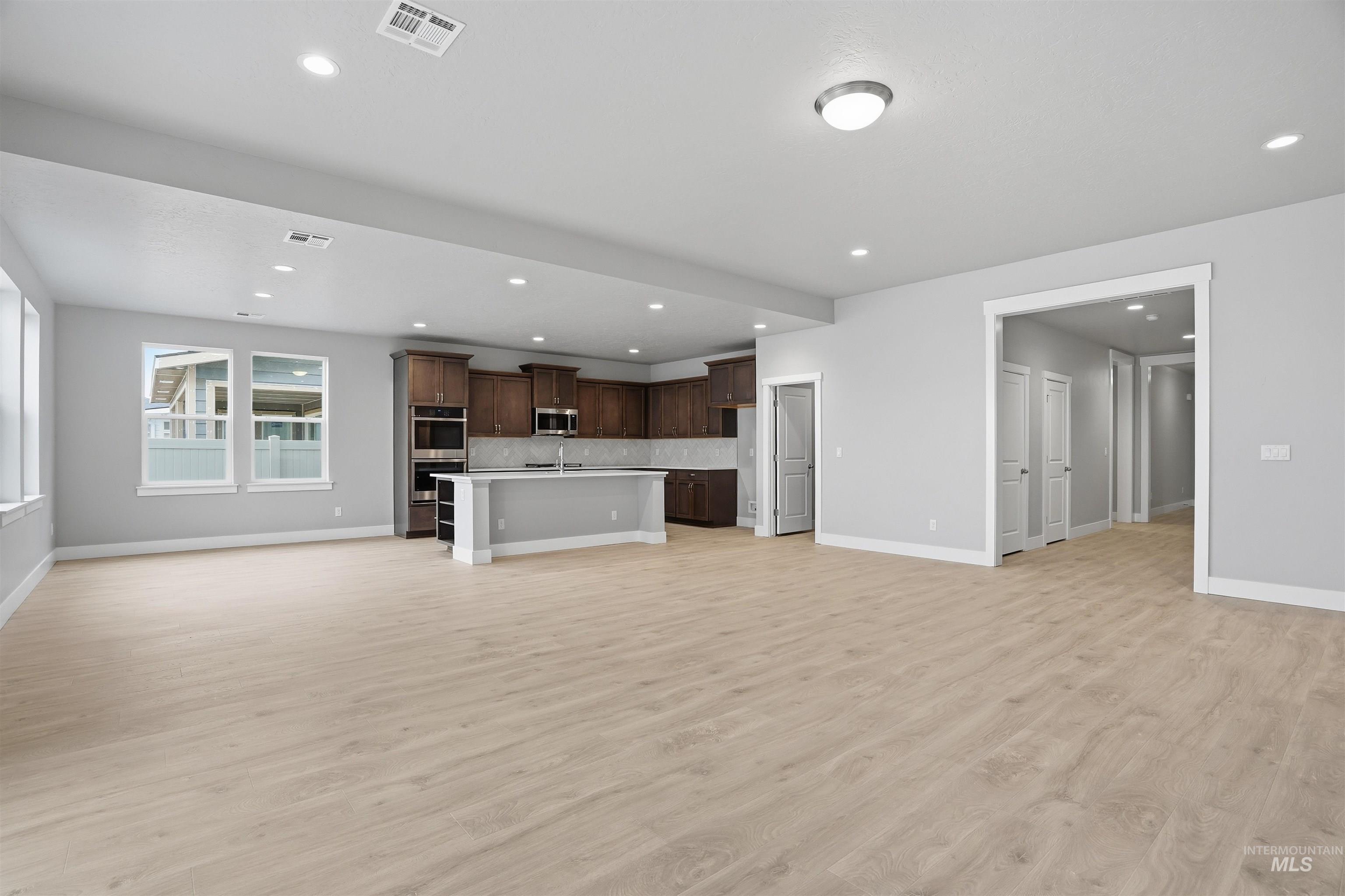 5877 West Sprig Drive Meridian, ID 83646 - Photo 12 of 16