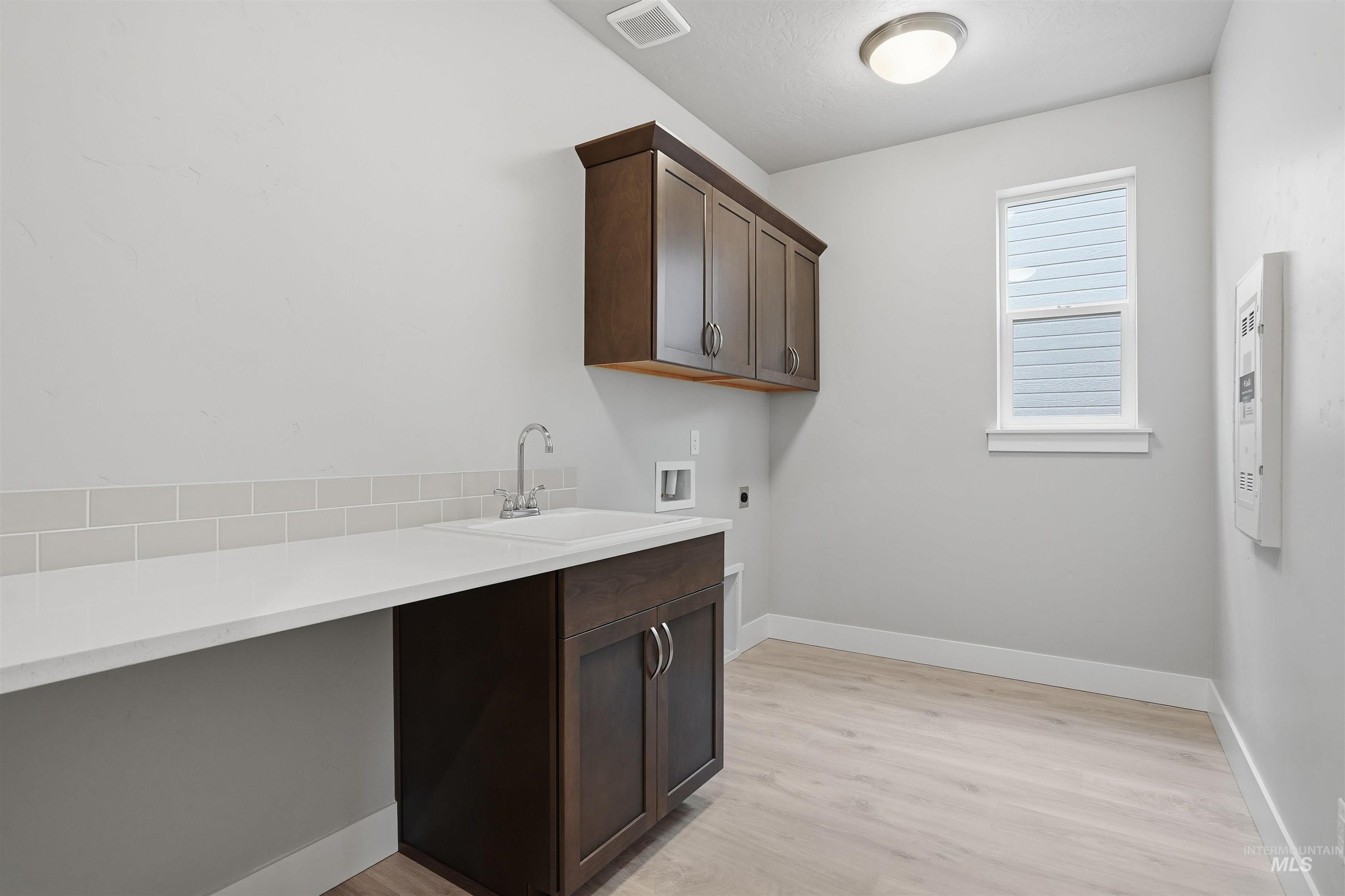 5877 West Sprig Drive Meridian, ID 83646 - Photo 4 of 16