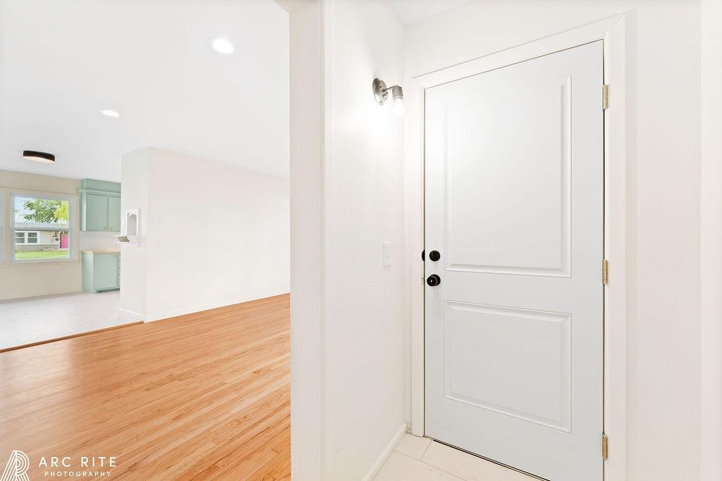 4015 37th Street Lubbock, TX 79413 - Photo 14 of 30 a view of an empty room