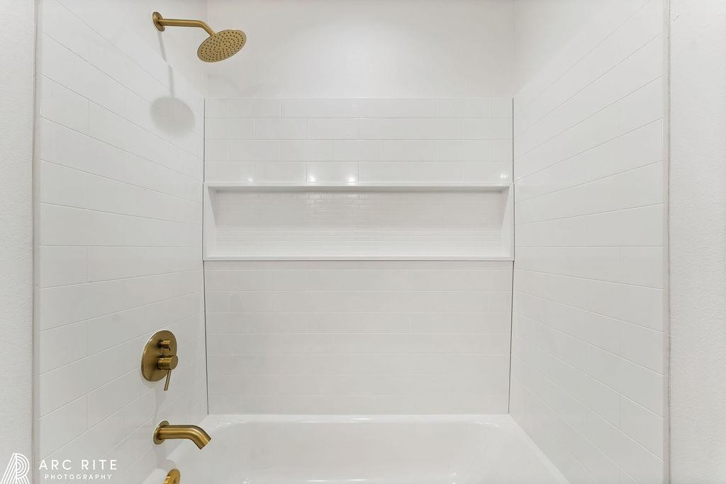 4015 37th Street Lubbock, TX 79413 - Photo 26 of 30 a bathroom with a shower