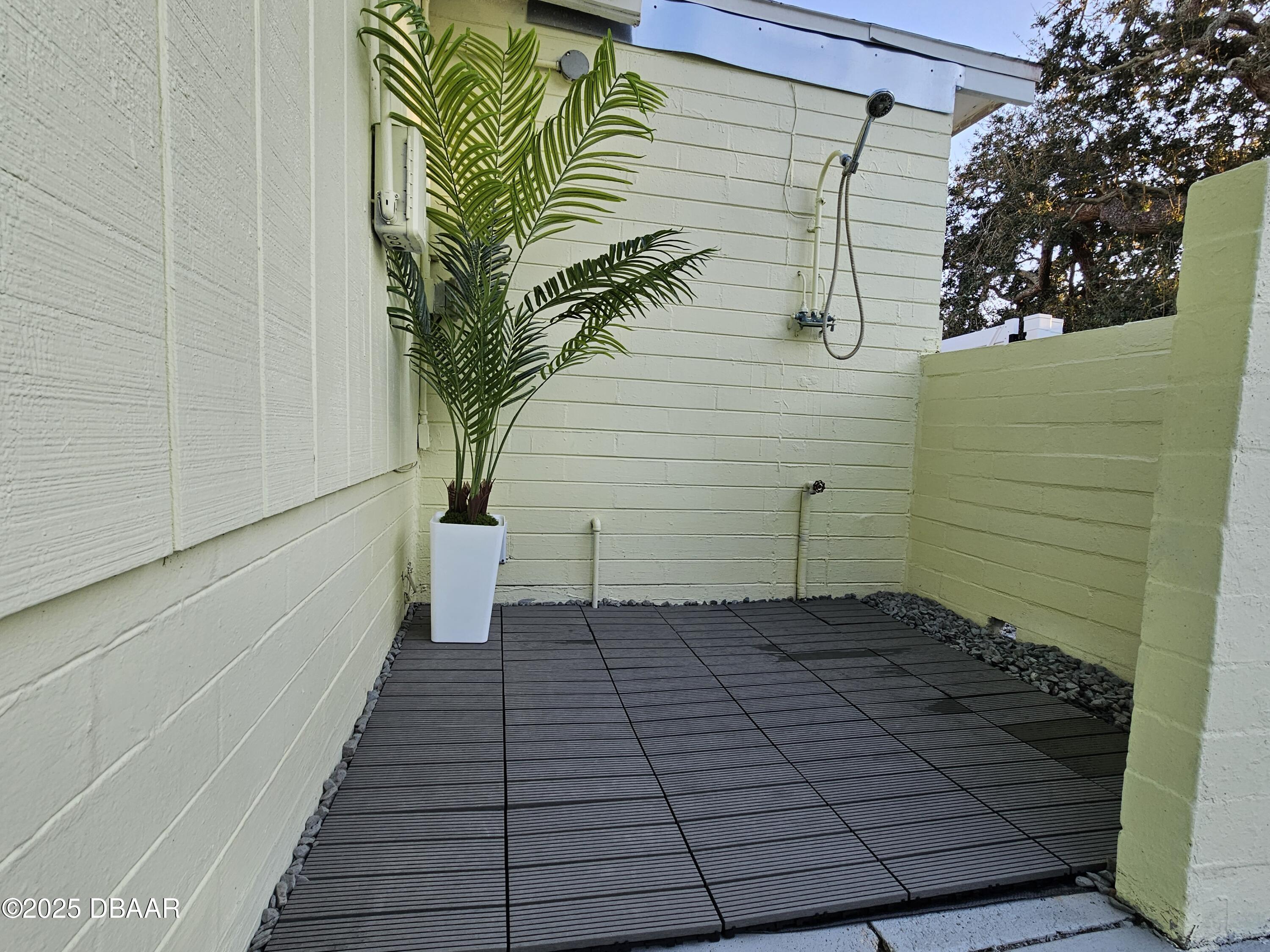 62 Rivershore Drive Ormond Beach, FL 32176 - Photo 2 of 27 a view of a backyard of a house