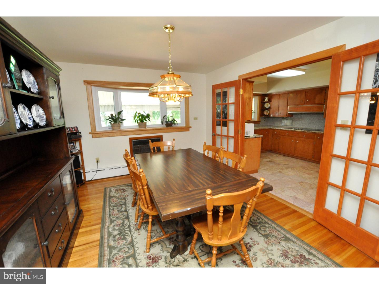 607 Rancocas Avenue Riverside, NJ 08075 - Photo 5 of 25 Dining Room