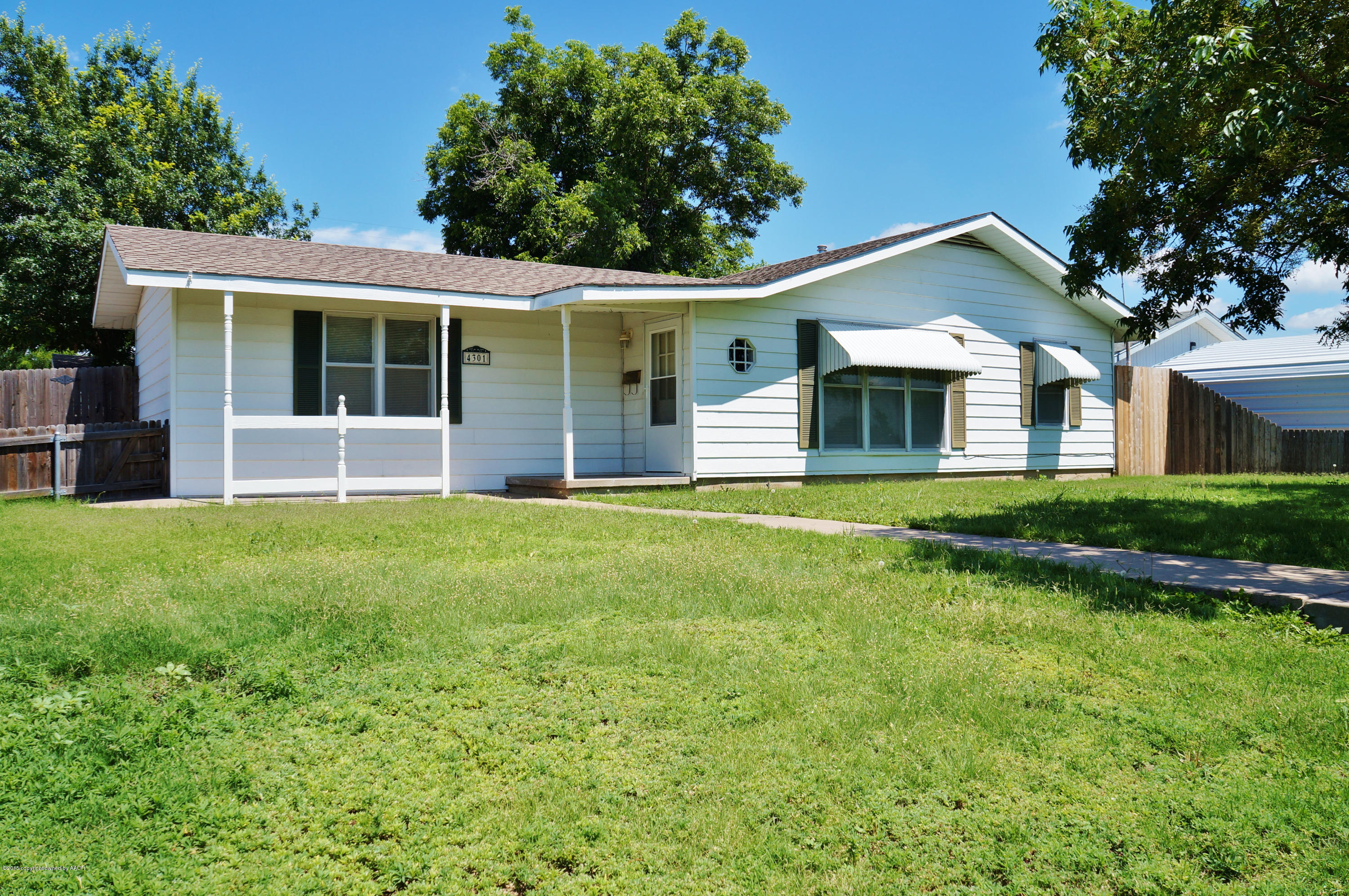 4301 South Fannin Street Amarillo, TX 79110 - Photo 1 of 24 Front