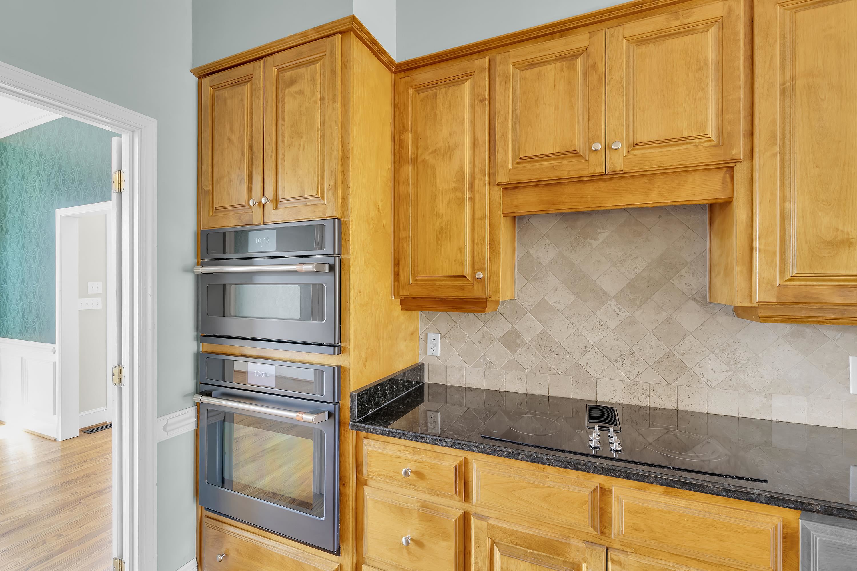 111 West Woodglen Road Spartanburg, SC 29301 - Photo 18 of 40
