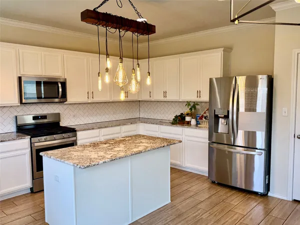 $2,450 | 1017 Cliffbrake Way, Georgetown, TX 78626