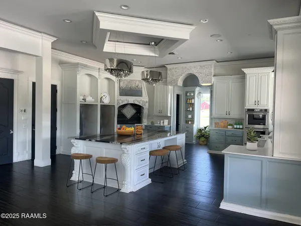 $959,900 | 111 Belle Helene Court, Lafayette, LA 70508