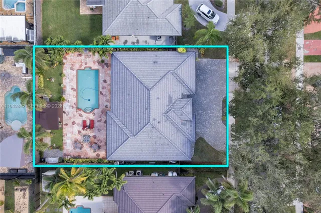 $919,300 | 9125 Northwest 172nd Terrace, Hialeah, FL 33018