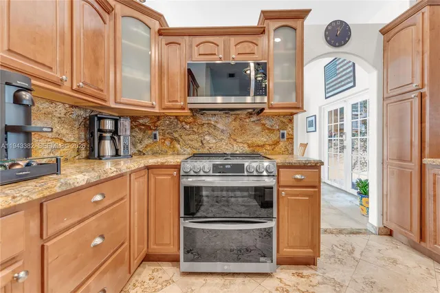 $919,300 | 9125 Northwest 172nd Terrace, Hialeah, FL 33018