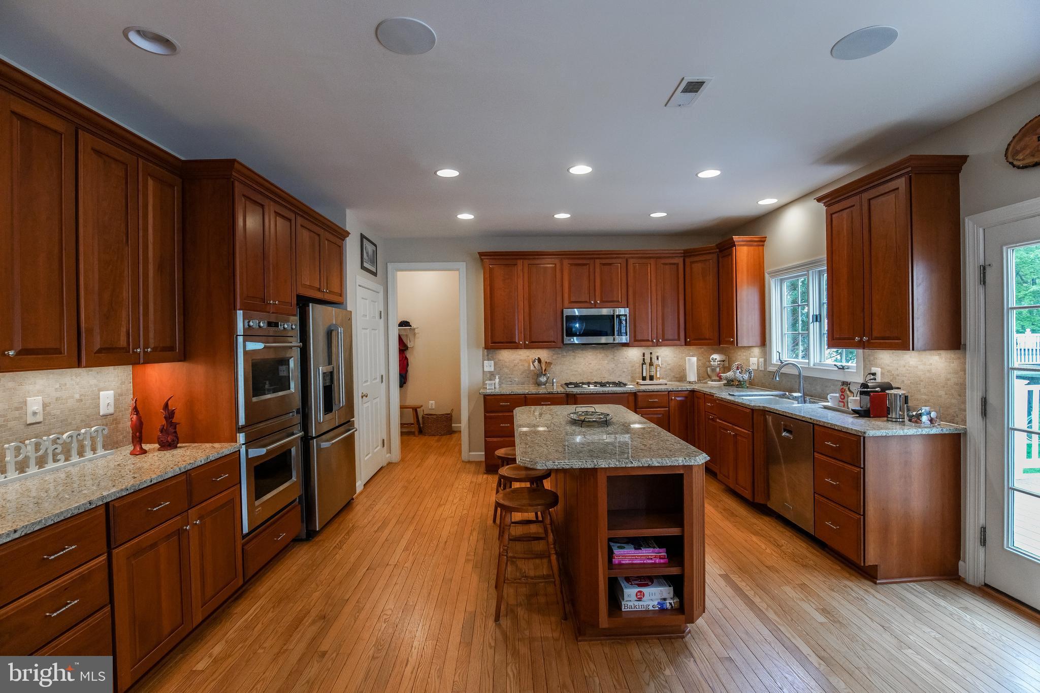 4505 Random Ridge Circle Olney, MD 20832 - Photo 10 of 29 Renovated Kitchen