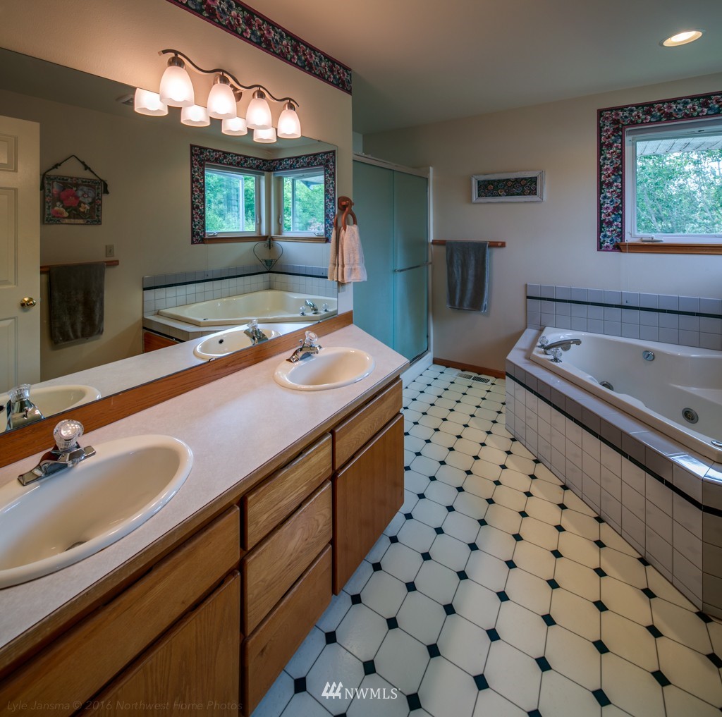 1808 Trigg Road Ferndale, WA 98248 - Photo 18 of 25