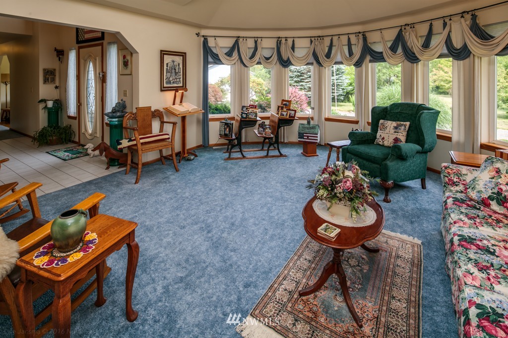 1808 Trigg Road Ferndale, WA 98248 - Photo 4 of 25