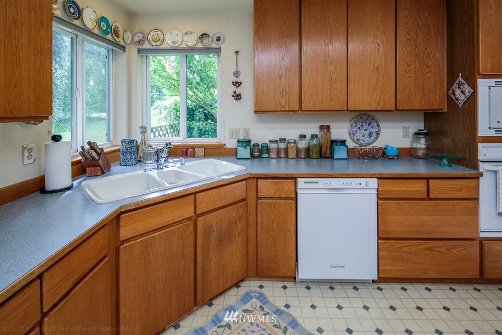 1808 Trigg Road Ferndale, WA 98248 - Photo 8 of 25