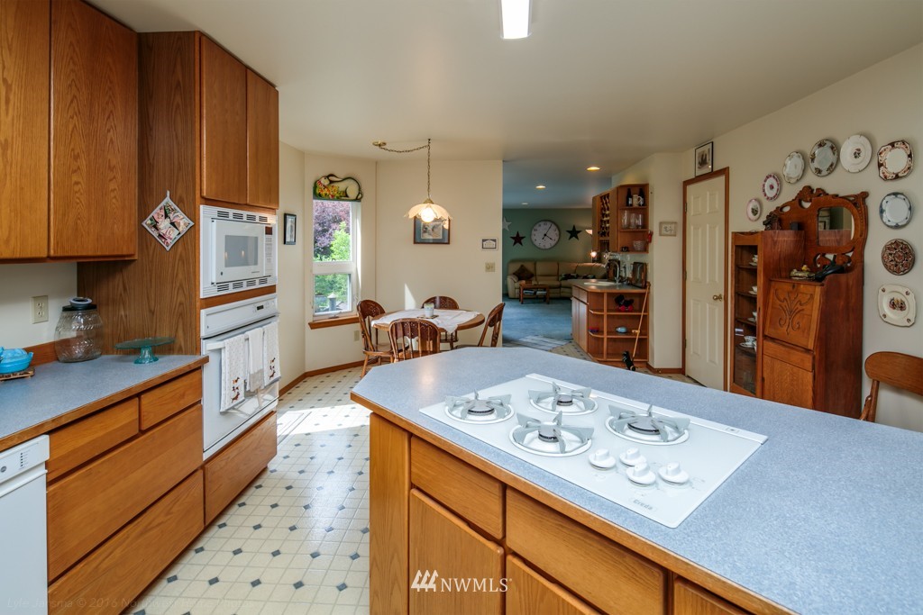 1808 Trigg Road Ferndale, WA 98248 - Photo 9 of 25