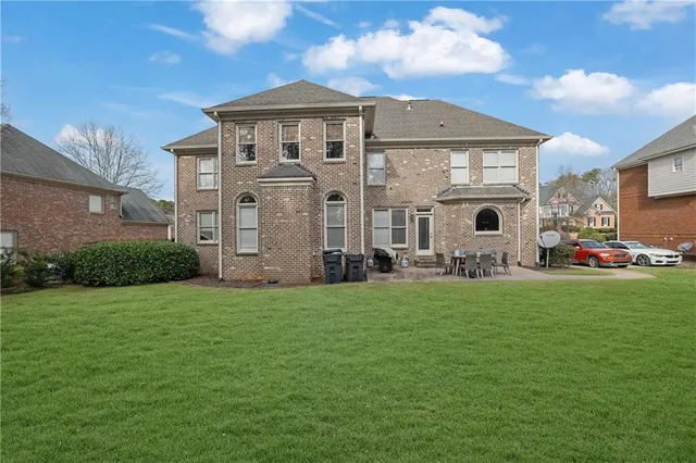 $429,000 | 2086 Chambord Way, Snellville, GA 30078