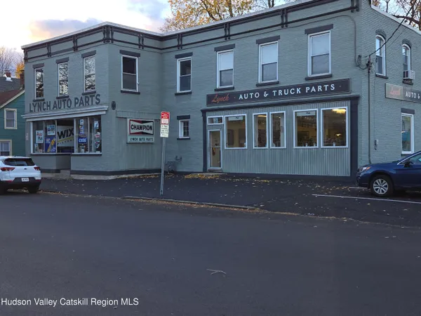 $1,495,000 | 39 St James Street, Kingston, NY 12401